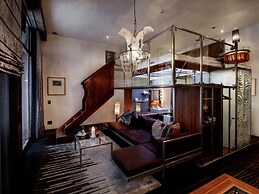 Backstage Boutique Hotel