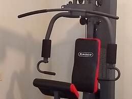 La Delphina B&B Bar and Grill Hotel