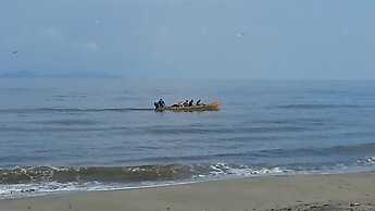 La Delphina B&B Bar and Grill Hotel