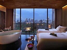 SO/ Bangkok