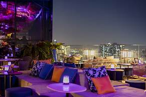 SO/ Bangkok