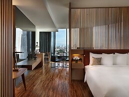SO/ Bangkok