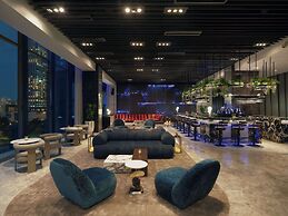 SO/ Bangkok