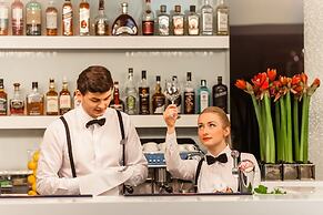 Queen Boutique Hotel