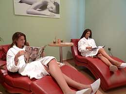 Apollonion Asterias Resort and Spa