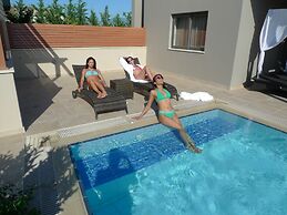 Apollonion Asterias Resort and Spa