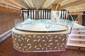 Bohemia Suites & Spa - Adults only