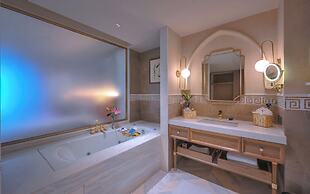 Taj Hotel & Convention Centre, Agra