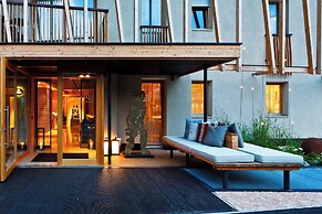 Art & Design Hotel Napura