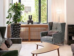 Avra City Boutique Hotel