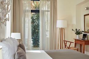 Avra City Boutique Hotel