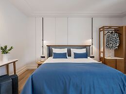 Avra City Boutique Hotel