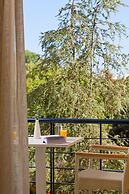 Avra City Boutique Hotel