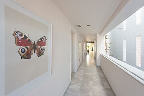 Avra City Boutique Hotel