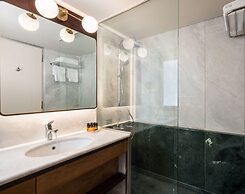 Avra City Boutique Hotel