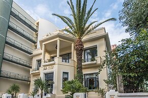 Avra City Boutique Hotel