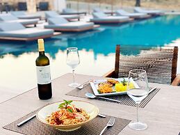 Colonides Beach Hotel