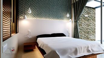 Colonides Beach Hotel