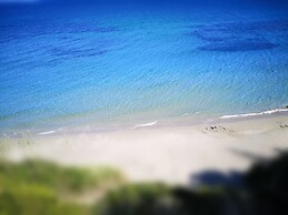 Colonides Beach Hotel