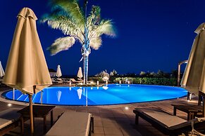 Colonides Beach Hotel