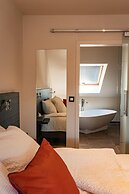 Abalona Hotel & Apartments