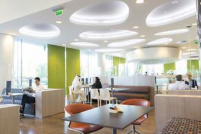 Aparthotel Adagio Abu Dhabi Al Bustan