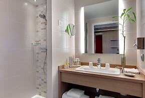 DoubleTree by Hilton Lyon Eurexpo & Spa