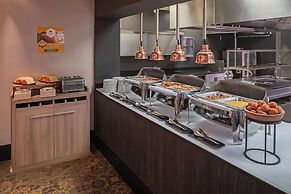 DoubleTree by Hilton Lyon Eurexpo & Spa