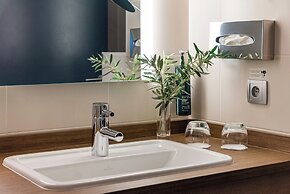 DoubleTree by Hilton Lyon Eurexpo & Spa