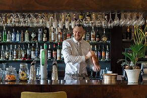 DoubleTree by Hilton Lyon Eurexpo & Spa