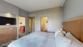 DoubleTree by Hilton Lyon Eurexpo & Spa