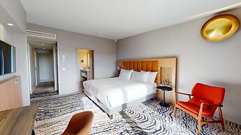 DoubleTree by Hilton Lyon Eurexpo & Spa