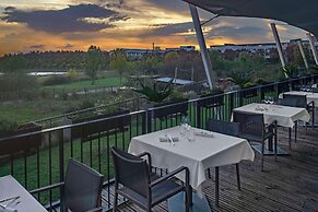 DoubleTree by Hilton Lyon Eurexpo & Spa