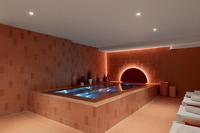 DoubleTree by Hilton Lyon Eurexpo & Spa