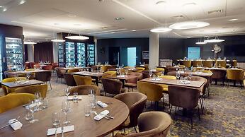 DoubleTree by Hilton Lyon Eurexpo & Spa