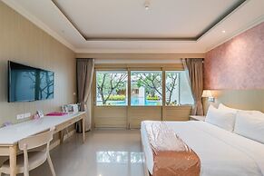 The Sea - Cret Hua Hin