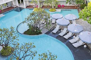 The Sea - Cret Hua Hin