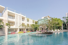 The Sea - Cret Hua Hin