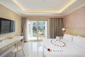 The Sea - Cret Hua Hin
