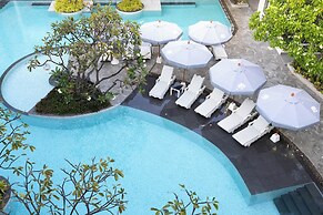 The Sea - Cret Hua Hin