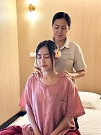 The Sea - Cret Hua Hin