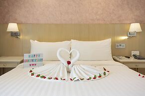 The Sea - Cret Hua Hin