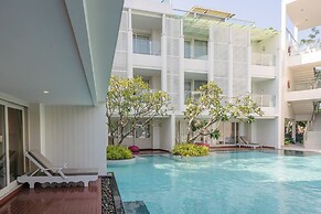 The Sea - Cret Hua Hin