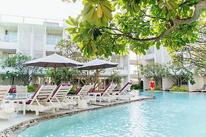 The Sea - Cret Hua Hin