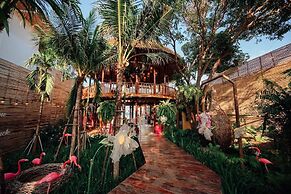 The Sea - Cret Hua Hin