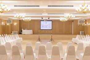 The Sea - Cret Hua Hin