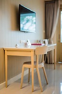 The Sea - Cret Hua Hin