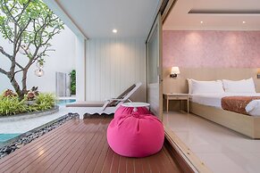 The Sea - Cret Hua Hin