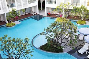 The Sea - Cret Hua Hin