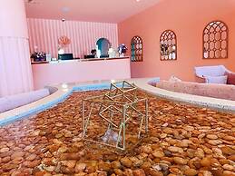 The Sea - Cret Hua Hin